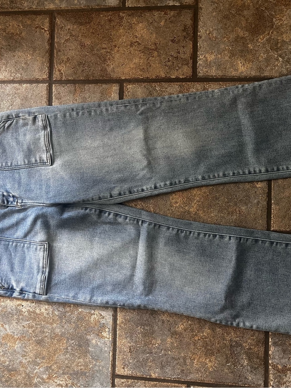 Slim Straight Women's Jeans in Light Blue Wash